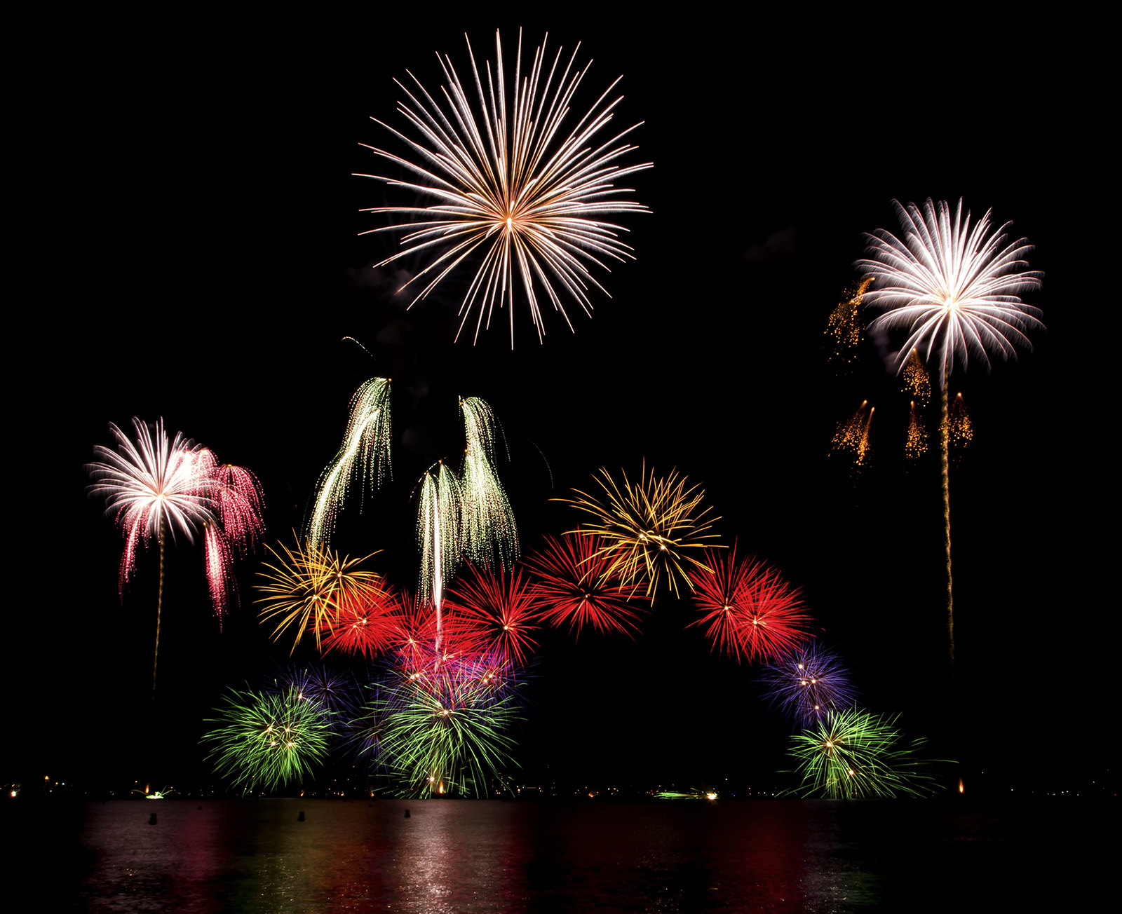 Cannes Sparkle: ¡No te pierdas la competencia internacional de fuegos artificiales!